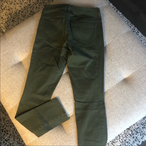 Forever 21 Olive Skinny Pants - Picture 2 of 5